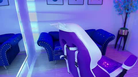 maddie_t18 online show from 04.13.26