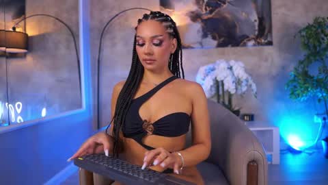 Maddie online show from 05.30.26