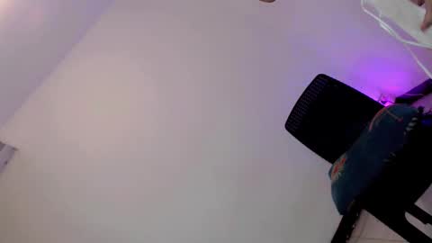 Im ZY DONT FORGET TO FOLLOW ME - online show from 01.16.25