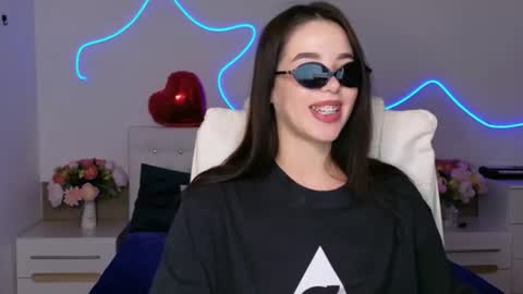 Snapshot of maddieperezz chatting on 06.12.26 maddieperezz online show from 06.12.26