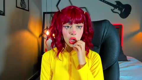 Snapshot of maddiiebrooks chatting on 01.19.25 Maddie online show from 01.19.25