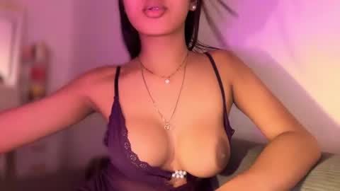 Snapshot of maddison_jade chatting on 06.24.26 maddison_jade online show from 06.24.26
