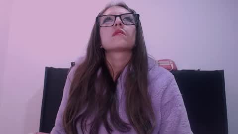 Snapshot of maddy_14 chatting on 11.12.25 Maddy UwU online show from 11.12.25