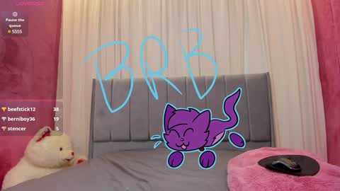 Maddy Please help me with your thumbs up its important online show from 12.02.24