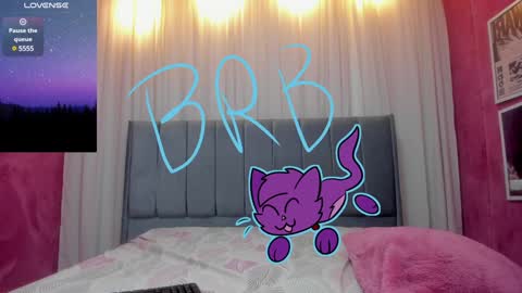 Maddy Please help me with your thumbs up its important online show from 12.12.24