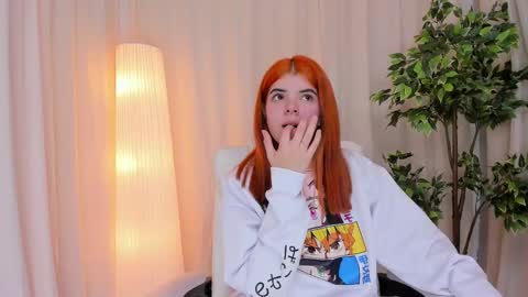 Maddy Please help me with your thumbs up its important online show from 02.17.25