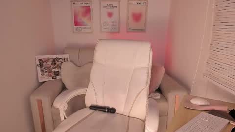 Maddy online show from 02.12.26