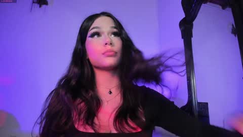 Snapshot of maddy_rios chatting on 12.28.24 maddy_rios online show from 12.28.24