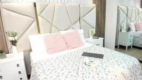 Snapshot of maddy_xoxo_hot chatting on 10.04.25 Maddy online show from 10.04.25