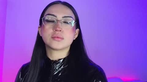 Snapshot of maddyghost chatting on 09.09.25 Please followme and rate me your thumbs up online show from 09.09.25