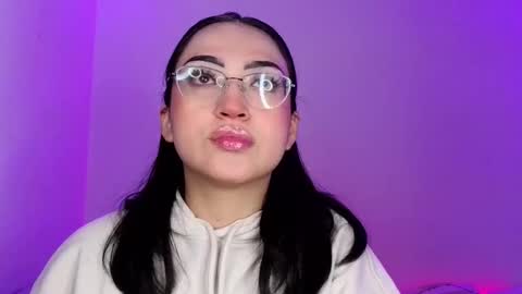 Snapshot of maddyghost chatting on 09.14.25 Please followme and rate me your thumbs up online show from 09.14.25