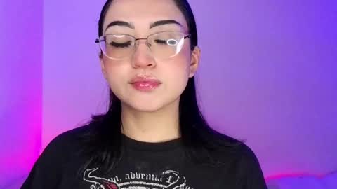 Snapshot of maddyghost chatting on 09.16.25 Please followme and rate me your thumbs up online show from 09.16.25