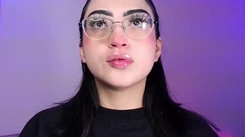 Snapshot of maddyghost chatting on 09.19.25 Please followme and rate me your thumbs up online show from 09.19.25