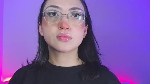 Snapshot of maddyghost chatting on 09.24.25 Please followme and rate me your thumbs up online show from 09.24.25