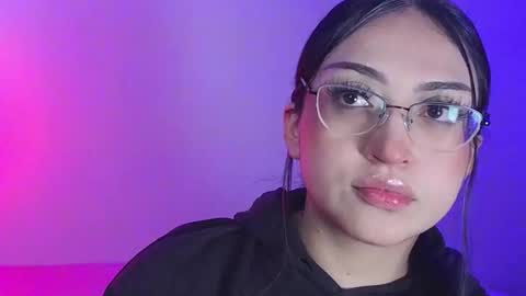 Snapshot of maddyghost chatting on 09.28.25 Please followme and rate me your thumbs up online show from 09.28.25