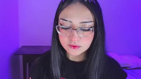 Snapshot of maddyghost chatting on 10.08.25 Please followme and rate me your thumbs up online show from 10.08.25