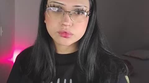 Snapshot of maddyghost chatting on 12.16.25 Please followme and rate me your thumbs up online show from 12.16.25