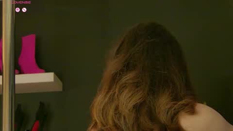 Snapshot of maddyheart chatting on 12.18.25 Maddy online show from 12.18.25