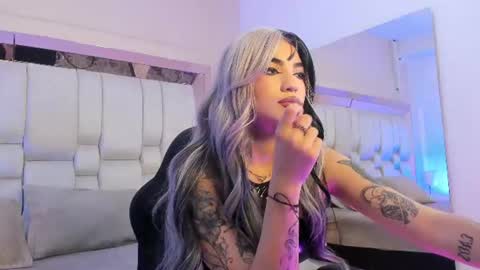 Snapshot of maddyperez8 chatting on 06.11.26 BELLA online show from 06.11.26