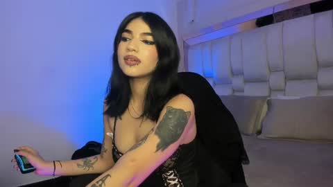 Snapshot of maddyperez8 chatting on 06.12.26 BELLA online show from 06.12.26