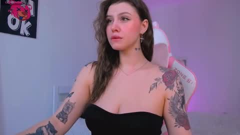 Snapshot of made_by_heaven chatting on 03.11.25 Rada online show from 03.11.25