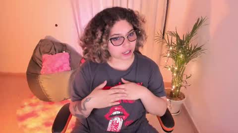 madelaine_taylor online show from 01.16.25