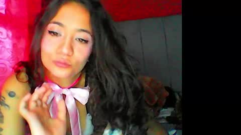 Snapshot of madelainee_buk chatting on 12.05.24 Buk online show from 12.05.24