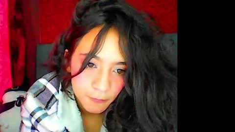 Snapshot of madelainee_buk chatting on 12.18.24 Buk online show from 12.18.24