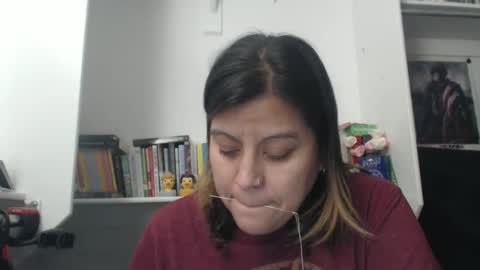 Snapshot of madfeather chatting on 12.04.25 Letty online show from 12.04.25