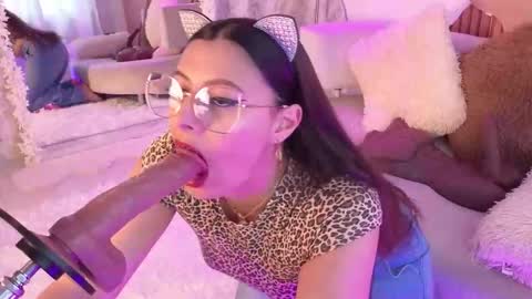    online show from 11.25.25