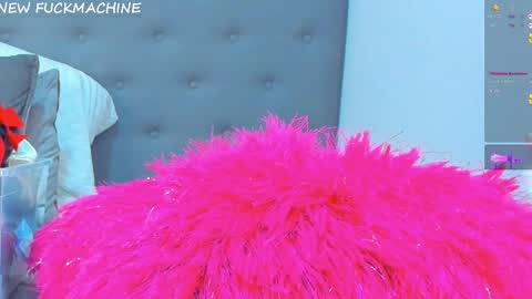 Snapshot of madison_milan chatting on 11.22.25 online show from 11.22.25