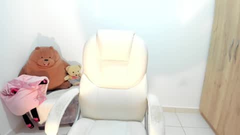 madison montes online show from 04.23.26