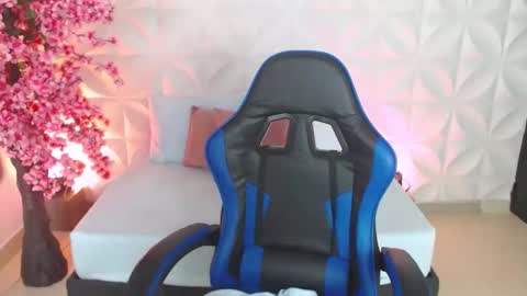 M A D I S O N online show from 06.02.26