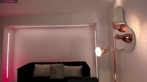 Maddi Collins online show from 11.29.25