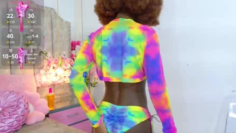 Snapshot of madissonbonny_ chatting on 10.13.25 madissonbonny_ online show from 10.13.25