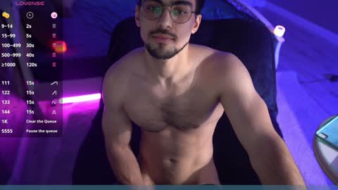 Snapshot of madmaxbad chatting on 01.03.25 madmaxbad online show from 01.03.25