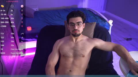 Snapshot of madmaxbad chatting on 01.04.25 madmaxbad online show from 01.04.25