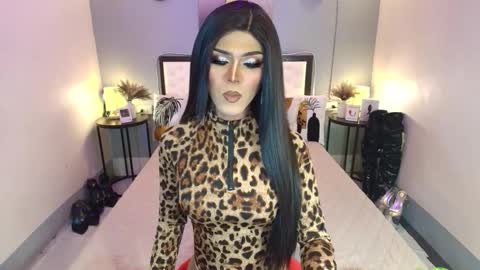 Snapshot of madnesswilxx chatting on 10.20.25 Wil online show from 10.20.25