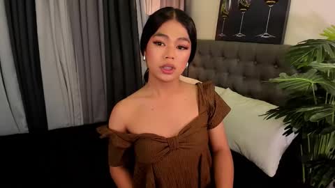 Snapshot of madonnajhonson chatting on 10.14.25 madonnajhonson online show from 10.14.25