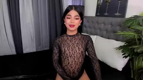 Snapshot of madonnajhonson chatting on 10.27.25 madonnajhonson online show from 10.27.25