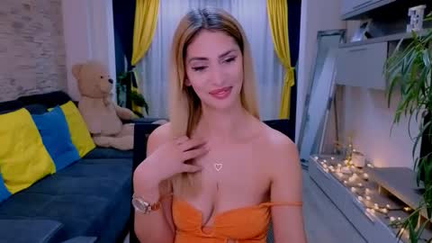 Madye Roberts online show from 01.07.26