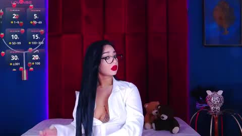 MadyLuxx online show from 04.17.26