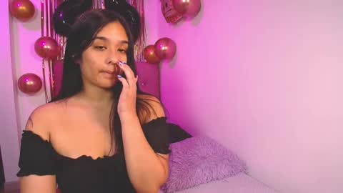 mae and nathan online show from 11.20.25