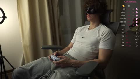 Snapshot of maestro3369 chatting on 11.11.25 Mike XMaestro 3369 online show from 11.11.25