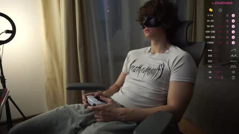 Snapshot of maestro3369 chatting on 11.20.25 Mike XMaestro 3369 online show from 11.20.25