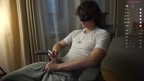 Snapshot of maestro3369 chatting on 11.23.25 Mike XMaestro 3369 online show from 11.23.25