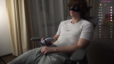 Snapshot of maestro3369 chatting on 12.03.25 Mike XMaestro 3369 online show from 12.03.25