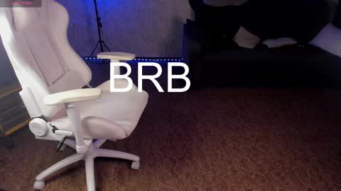 Maevee online show from 02.14.25