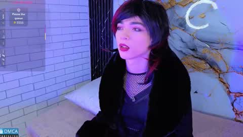 maevekuro online show from 11.17.25