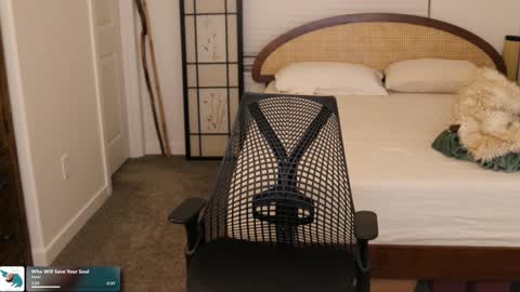 Snapshot of maeveminx chatting on 10.06.25 Mae online show from 10.06.25